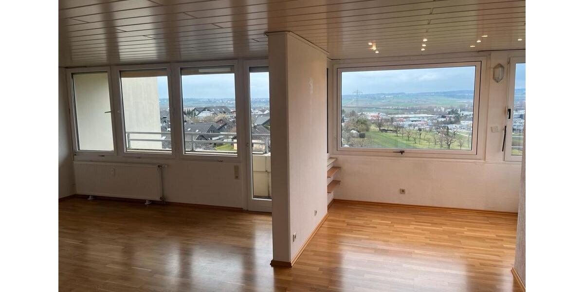 Hochparterre Tübingen - 3 Zimmer, 98 m&sup2;, 1.380&euro; | Angebot:25831255