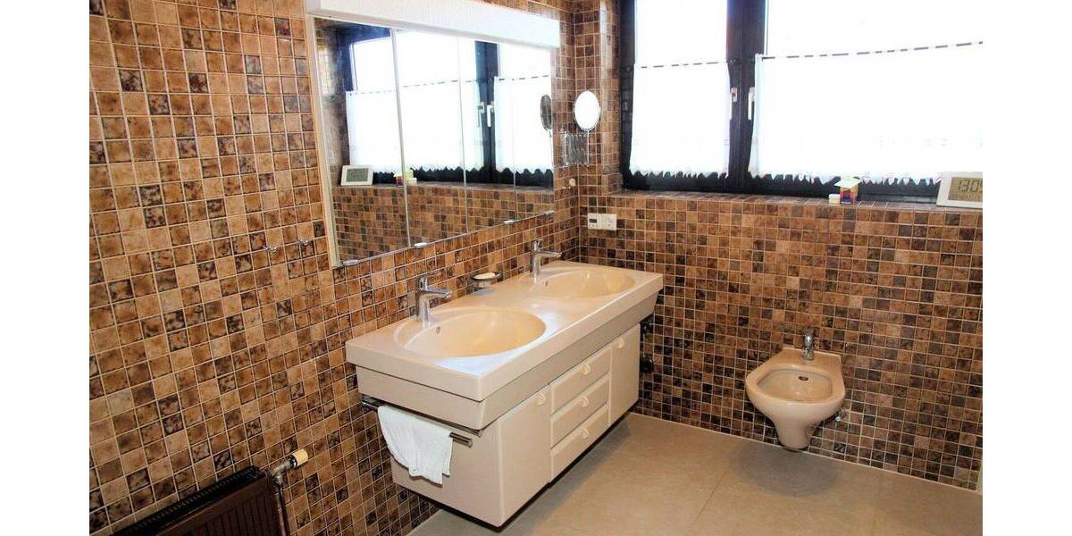 Reihenmittelhaus Bad Nauheim Nieder-Mörlen - 5 Zimmer, 151 m&sup2;, 600.000&euro; | Angebot:26921909