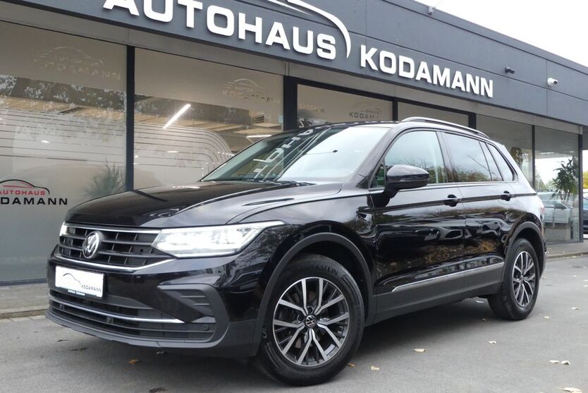 VW Tiguan 135.022 km 23.770 € Rheda-Wiedenbrück 33378