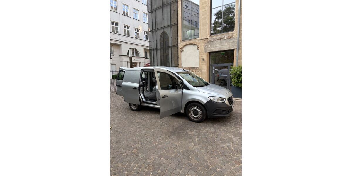 Mercedes-Benz Citan 96.341 km 12.400 &euro; Köln 50667