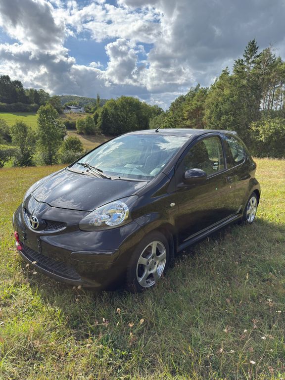 Aygo (X)