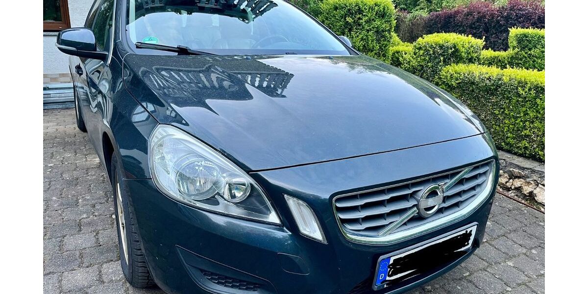 Volvo V60 169.500 km 4.999 &euro; Traben-Trarbach 56841
