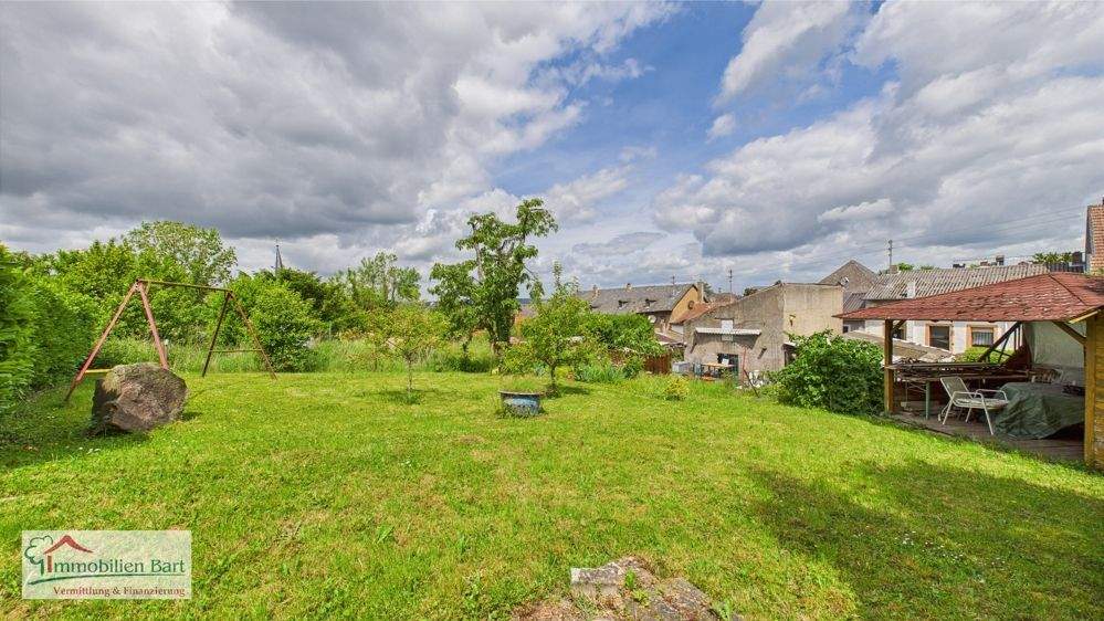 GRENZE L-SCHENGEN: GEPFLEGTES WOHNHAUS MIT GARTEN UND GARAGE 5 zimmer