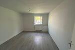helle Modernisierte - 3 Zimmer Wohnung im Erdgeschoss