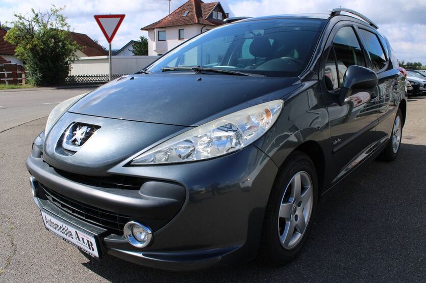Peugeot 207 157.000 km 3.790 € Schömberg 72355