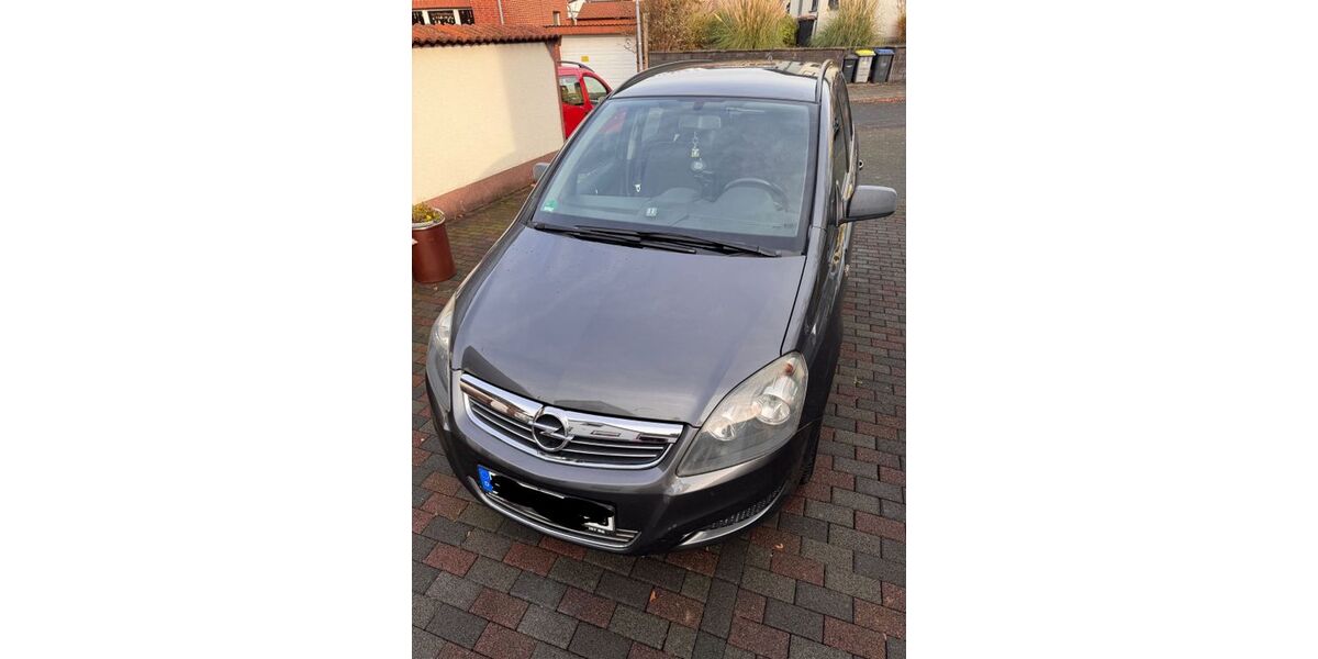 Opel Zafira 180.000 km 5.300 € Köln 50859