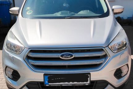 Ford Kuga 188.000 km 8.200 &euro; Friedberg 86316