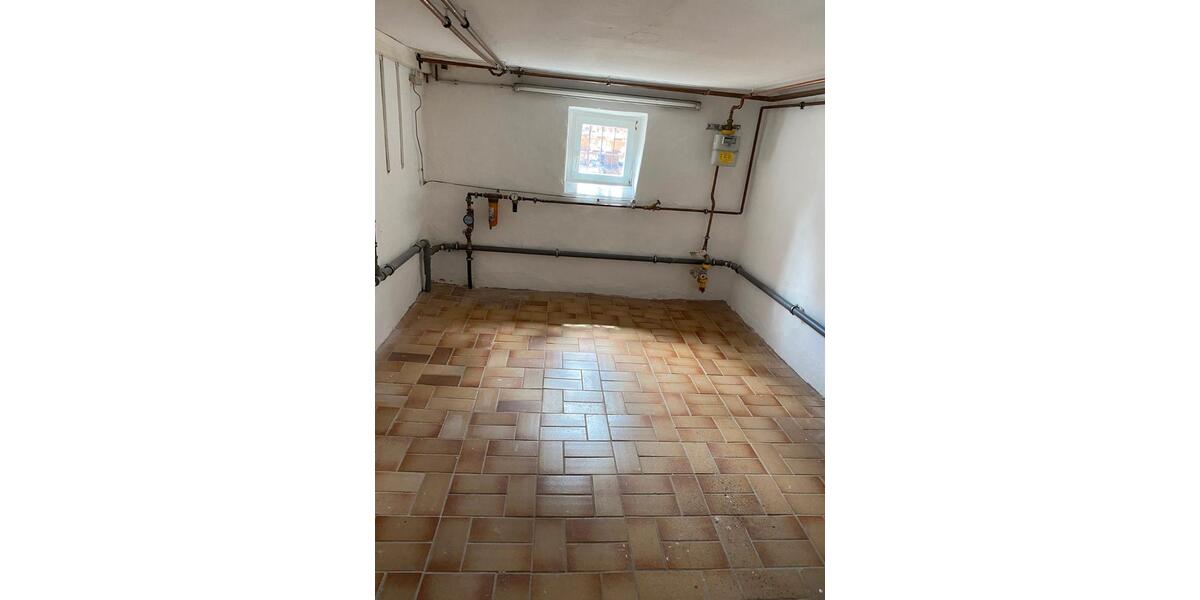 Etagenwohnung Rotenburg an der Fulda - 6 Zimmer, 120 m&sup2;, 1.200&euro; | Angebot:26074435