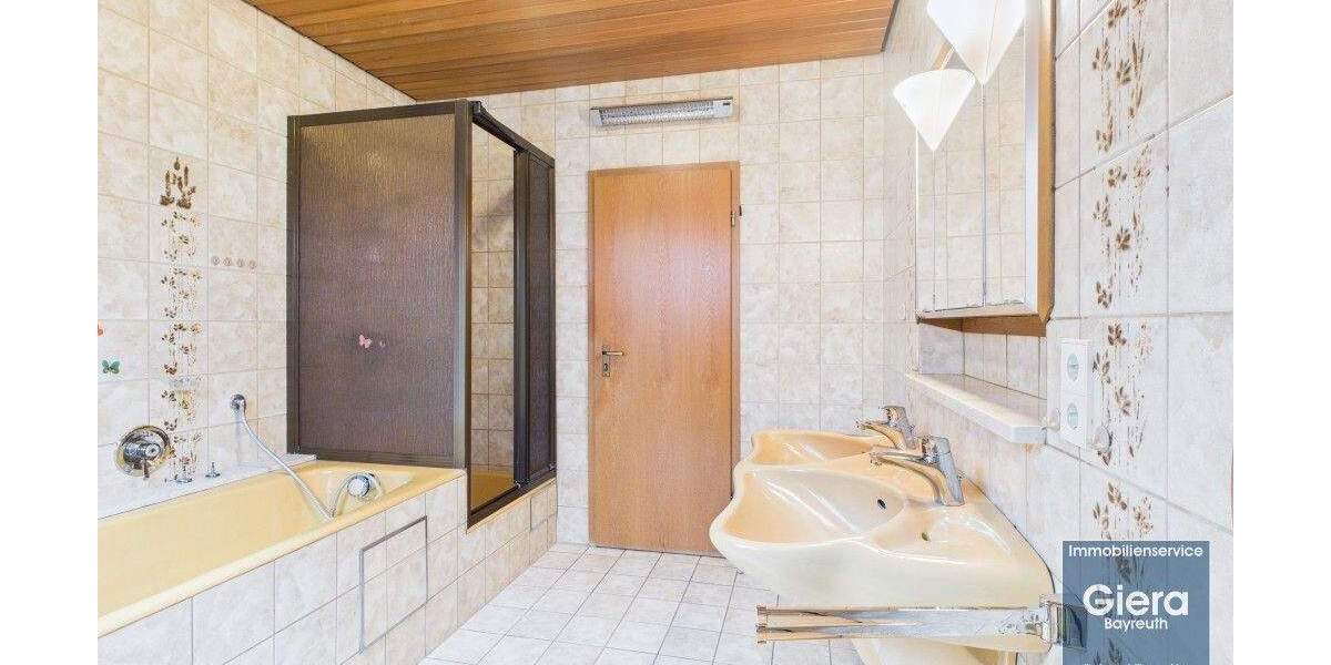 Charmantes Einfamilienhaus in Bayreuth-Meyernberg 6 zimmer