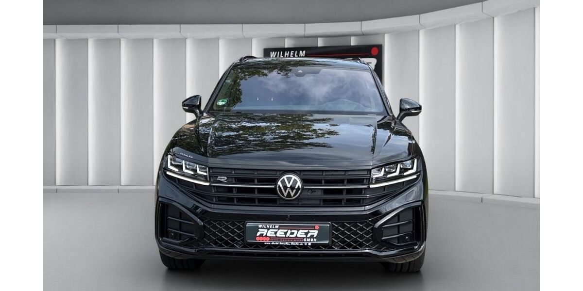VW Touareg 2.500 km 85.950 &euro; Stade 21682