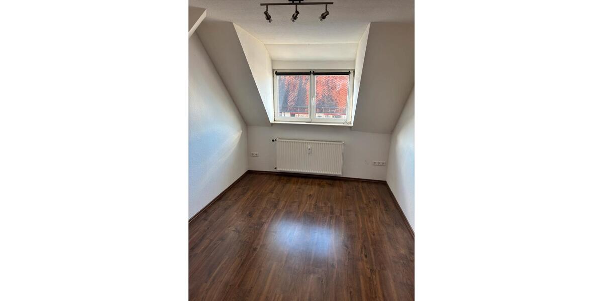 Dachgeschoßwohnung Pfullendorf - 2.5 Zimmer, 54 m&sup2;, 159.000&euro; | Angebot:26238123