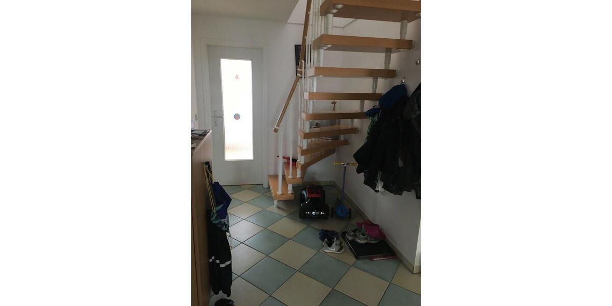 Dachgeschoßwohnung Zwickau - 3.5 Zimmer, 80 m&sup2;, 580&euro; | Angebot:26405221