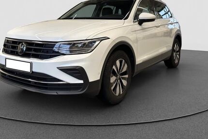 VW Tiguan 64.590 km 29.950 &euro; Manching 85077