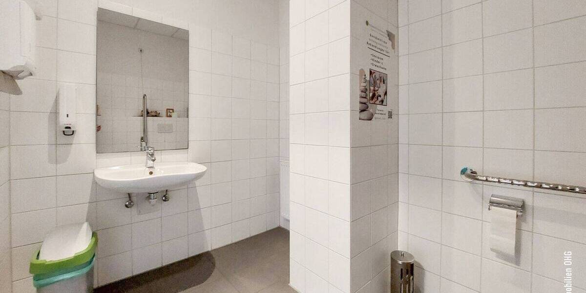 Gewerbeobjekt Drochtersen - 1 Zimmer, 235 m&sup2;, 2.900&euro; | Angebot:26798460
