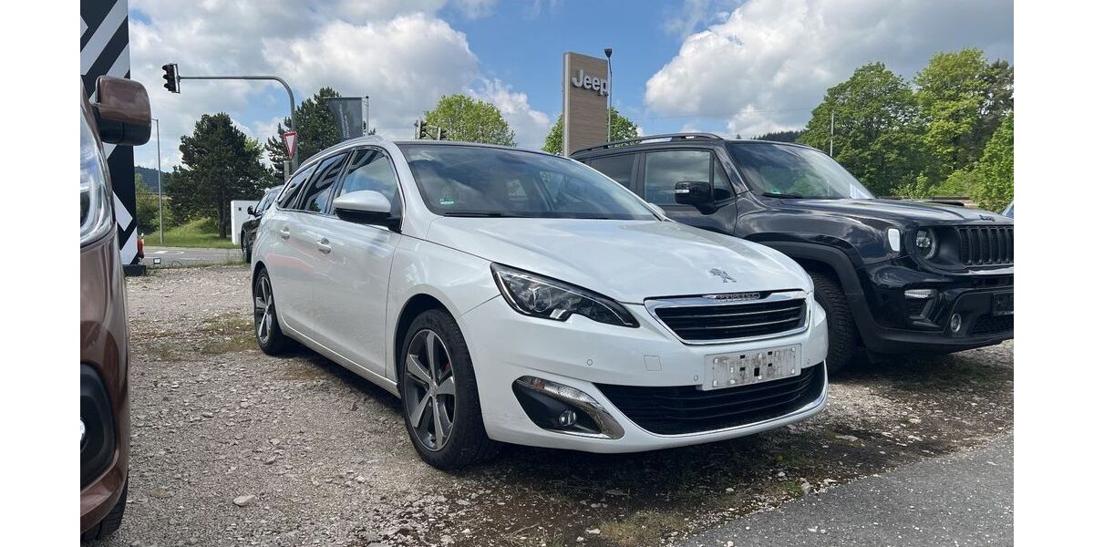 Peugeot 308 131.633 km 8.300 &euro; Tuttlingen 78532