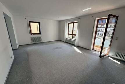Wohnung zum Mieten in Ulm 1.050 € 92 m²