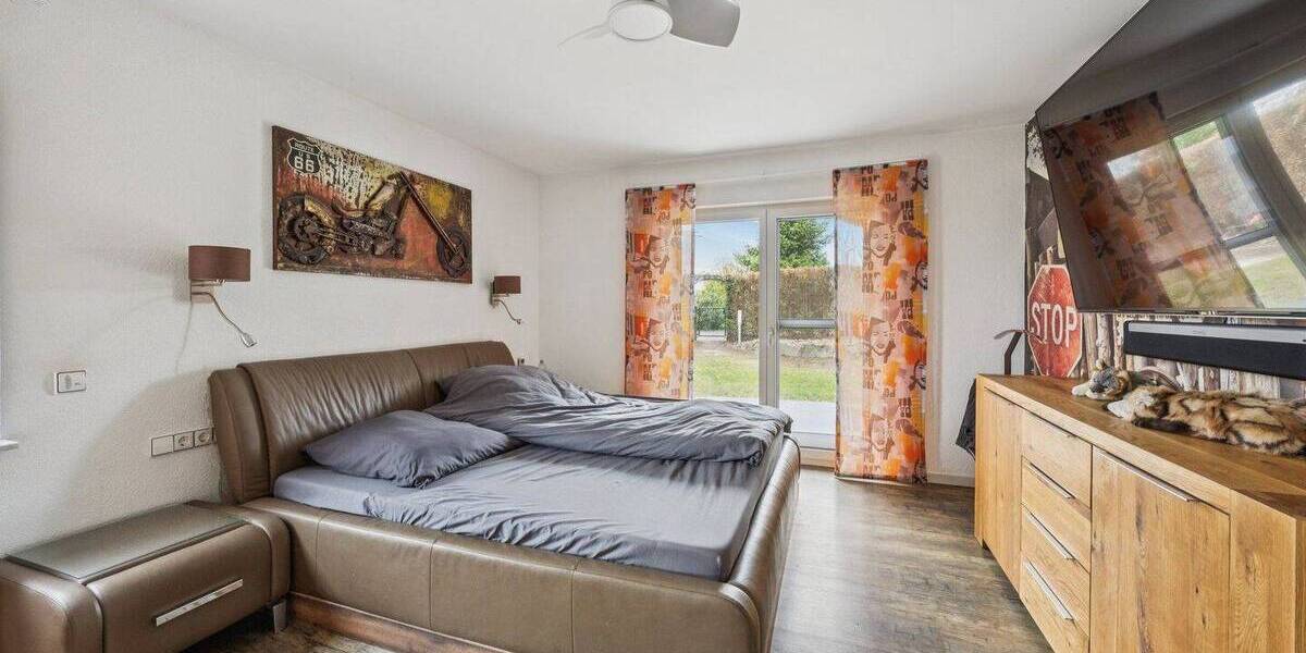 Mehrfamilienhaus, Wohnhaus Besigheim - 7 Zimmer, 254 m&sup2;, 1.050.000&euro; | Angebot:26686143