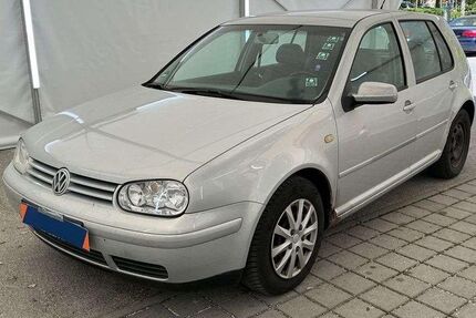 VW Golf 145.000 km 3.699 &euro; Wiesbaden 55252