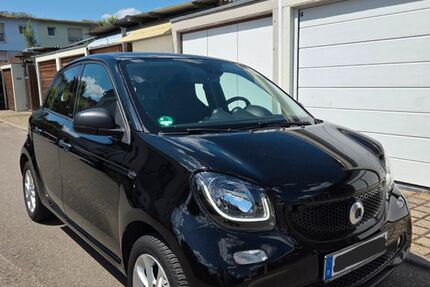 Smart ForFour 46.819 km 12.950 &euro; Stuttgart 70569