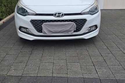 Hyundai i20 193.000 km 5.900 € Detmold 32758