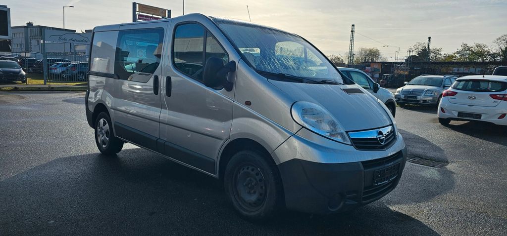 Opel Vivaro 205.000 km 5.900 € Neuss 41469