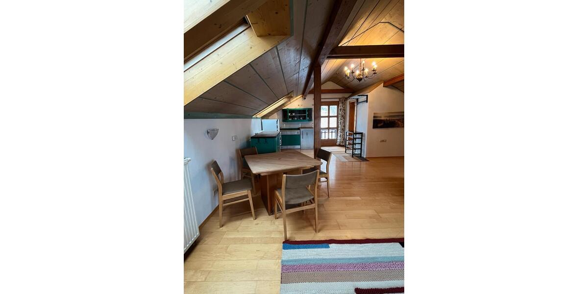 Mansardenwohnung in Scheuerhof, Burghausen 1 zimmer