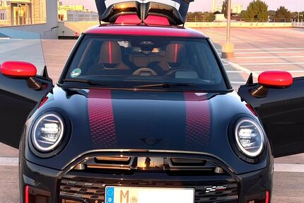 Mini John Cooper Works 8.900 km 34.999 &euro; München 80803