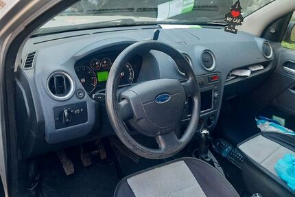 Ford Fusion 135.000 km 2.200 &euro; München 81373