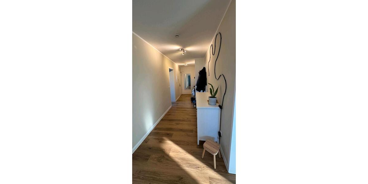 Etagenwohnung Bad Königshofen im Grabfeld - 4 Zimmer, 101 m&sup2;, 850&euro; | Angebot:25065383