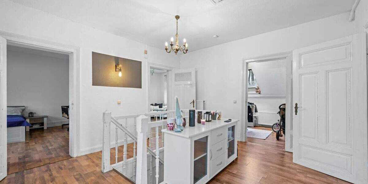 Mehrfamilienhaus, Wohnhaus Hohenwestedt - 8 Zimmer, 221 m&sup2;, 289.000&euro; | Angebot:25777887