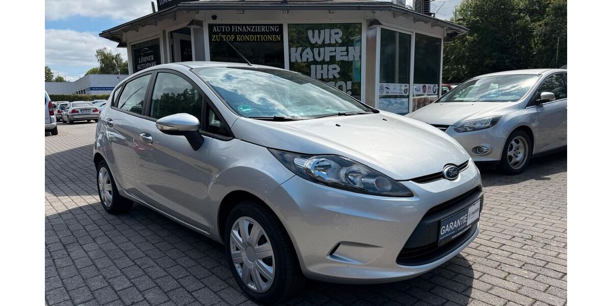 Ford Fiesta 151.415 km 3.850 &euro; Löhne 32584