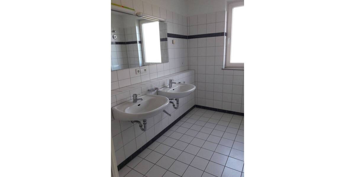 Etagenwohnung Dresden Bühlau/Weißer Hirsch - 4 Zimmer, 125 m&sup2;, 1.300&euro; | Angebot:26778588