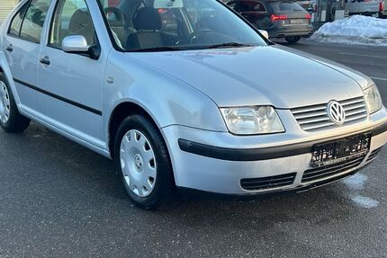 VW Bora 109.000 km 1.600 &euro; Bad-Dürrheim 78073
