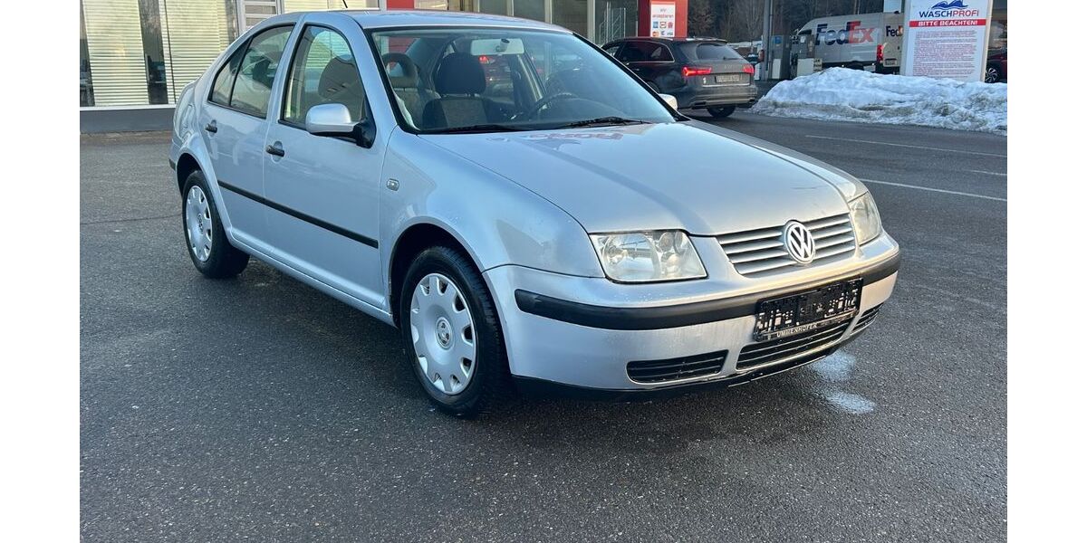 VW Bora 109.000 km 1.600 &euro; Bad-Dürrheim 78073