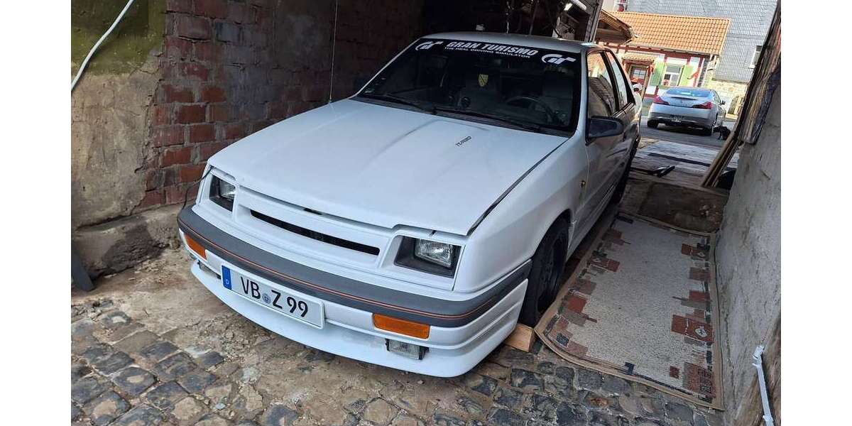 Chrysler ES 157.000 km 8.500 € Schotten 63679