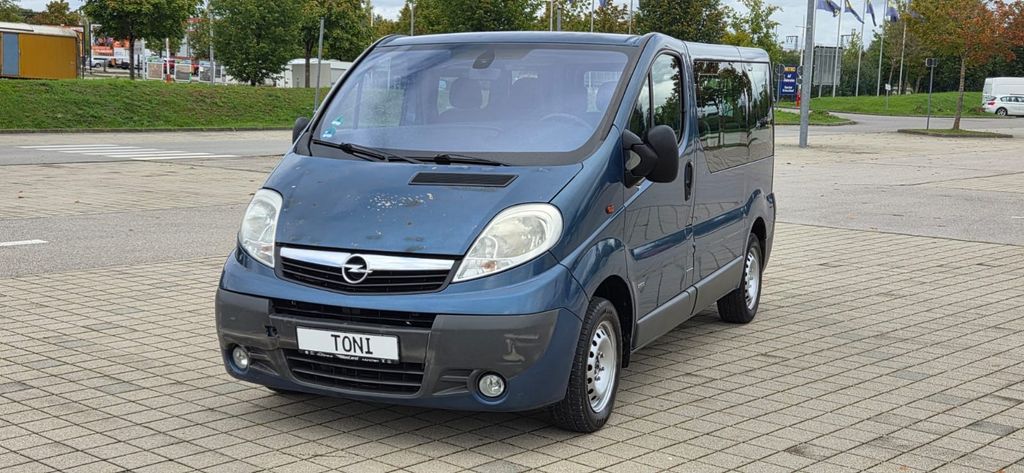 Opel Vivaro 320.000 km 3.990 &euro; München 81243
