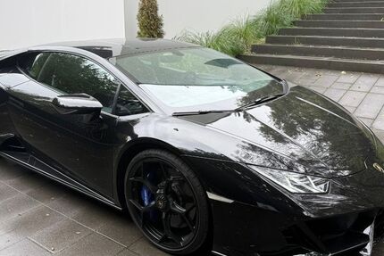Lamborghini Huracán 9.700 km 239.000 € Hamm 59067