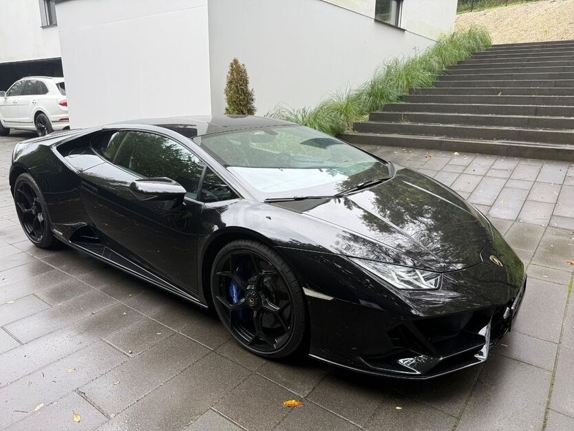 Lamborghini Huracán 9.700 km 239.000 € Hamm 59067