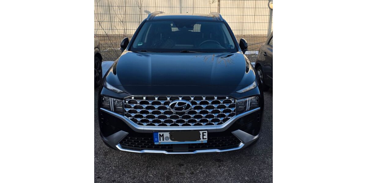Hyundai SANTA FE 22.430 km 35.000 &euro; München 80637