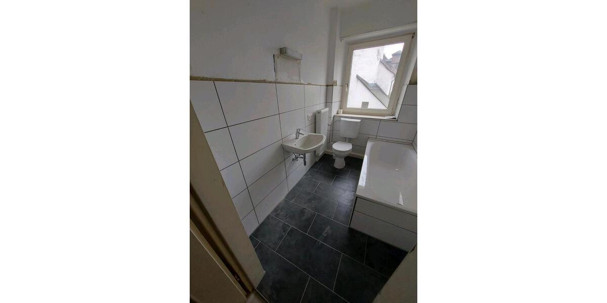 Etagenwohnung Thiersheim - 3 Zimmer, 75 m&sup2;, 650&euro; | Angebot:26273999
