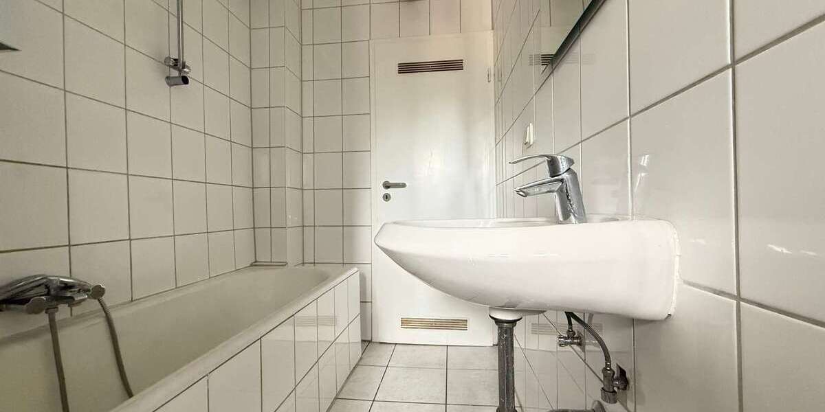 Helle 3-Zimmer-Wohnung mit ca. 70 m² mit Garage in Neunkirchen – sofort verfügbar - 3- Neunkirchen | Angebot:27003207