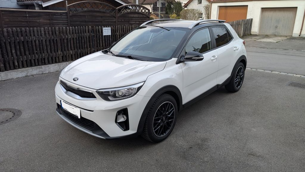 Kia Stonic 115.493 km 10.499 &euro; Unterhaching 82008