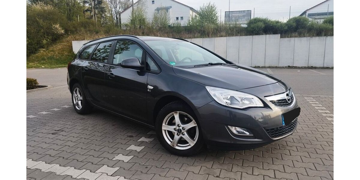 Opel Astra 157.301 km 4.099 &euro; Roding 93426