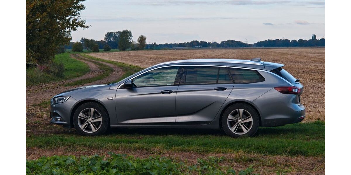 Opel Insignia 109.000 km 13.390 &euro; Vechta 49377