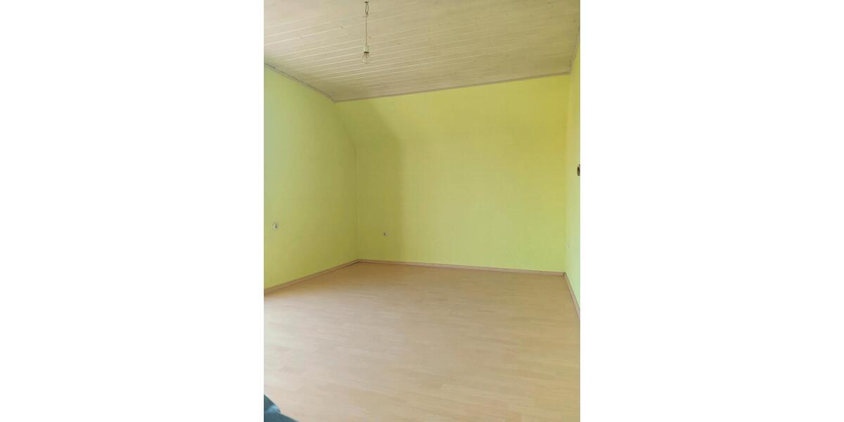 Dachgeschoßwohnung Regensburg Das Dörnberg - 3 Zimmer, 74 m&sup2;, 800&euro; | Angebot:25397705