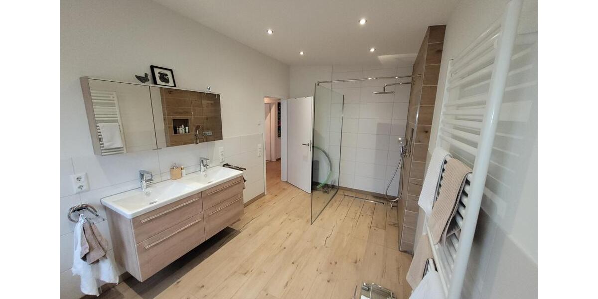 Einfamilienhaus Gangelt - 3 Zimmer, 112 m&sup2;, 1.450&euro; | Angebot:25251406