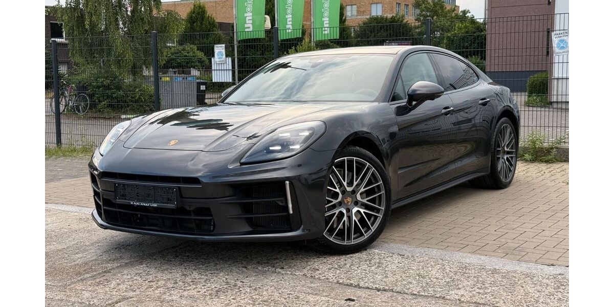 Porsche Panamera 13.000 km 124.700 &euro; Köln 51105