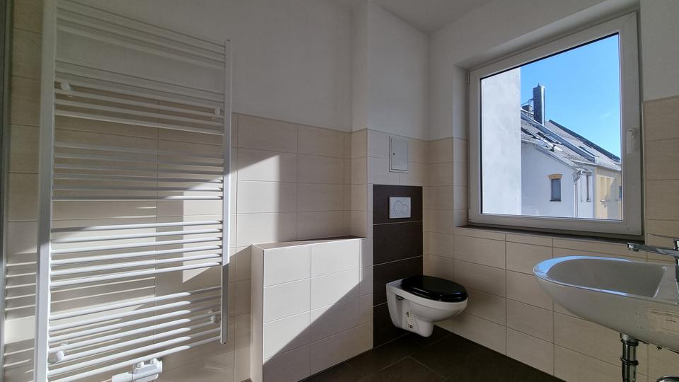Etagenwohnung Schleiz - 3 Zimmer, 71 m&sup2;, 410&euro; | Angebot:26264400