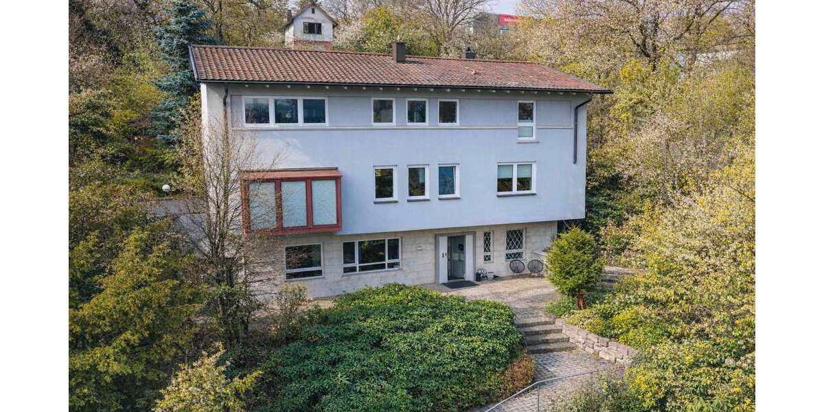 Einfamilienhaus Coburg - 9 Zimmer, 333 m&sup2;, 650.000&euro; | Angebot:26271441