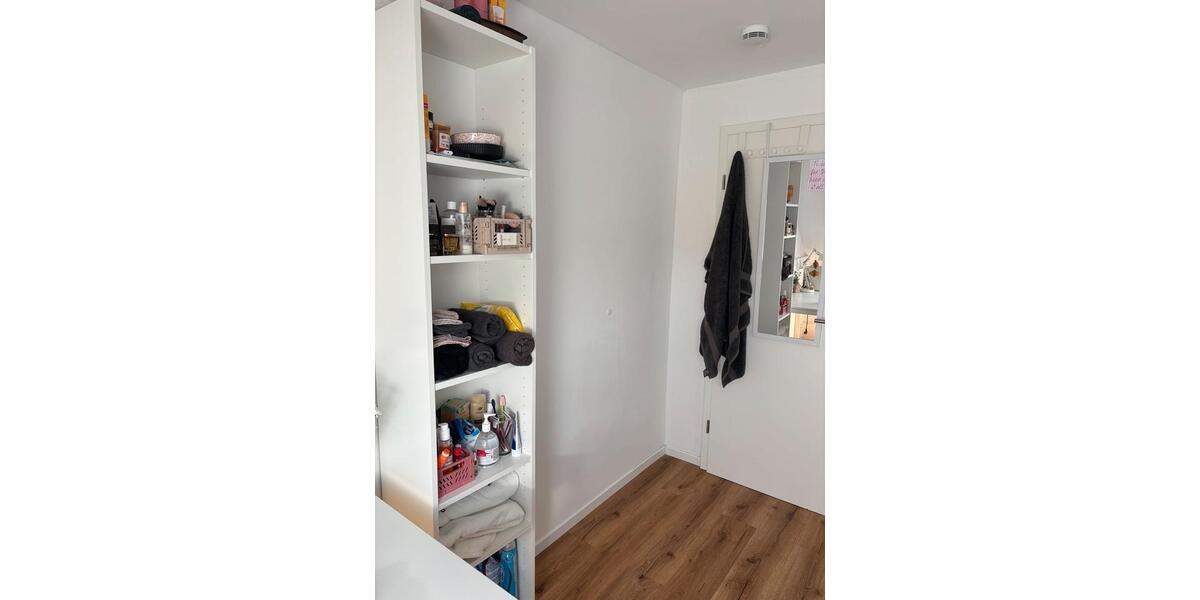 Dachgeschoßwohnung Stuttgart Bad Cannstatt - 1 Zimmer, 11 m&sup2;, 525&euro; | Angebot:26356548